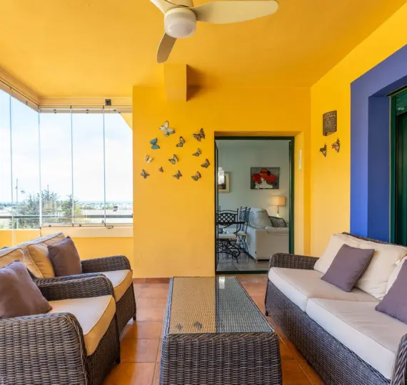 Sale of middle floor apartment in San Pedro de Alcántara