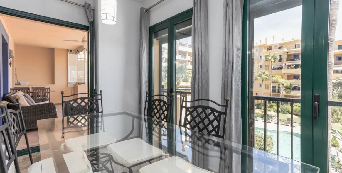 Продажа апартаментов на среднем этаже в San Pedro de Alcántara 16