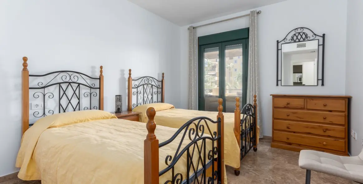 Продажа апартаментов на среднем этаже в San Pedro de Alcántara 27