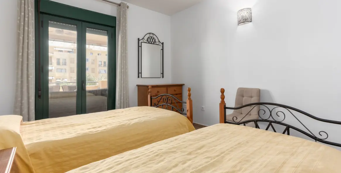 Продажа апартаментов на среднем этаже в San Pedro de Alcántara 28