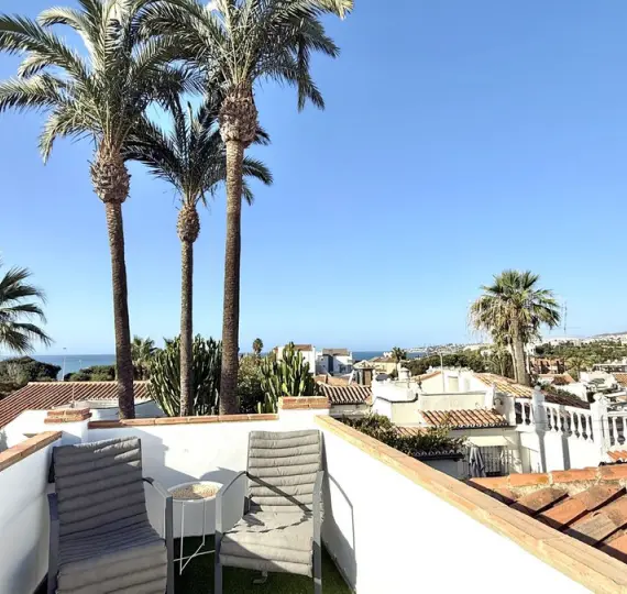 Продажа  отдельно стоящей виллы в El Faro