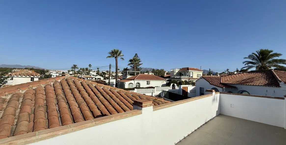 Продажа  отдельно стоящей виллы в El Faro 7