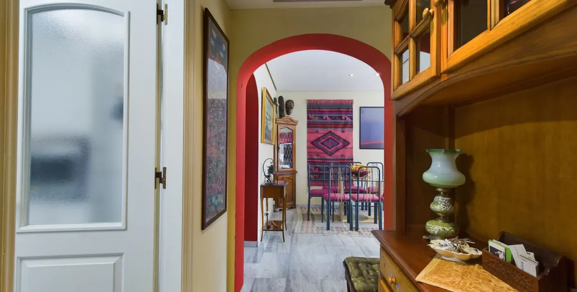 Продажа апартаментов на среднем этаже в Elviria 17