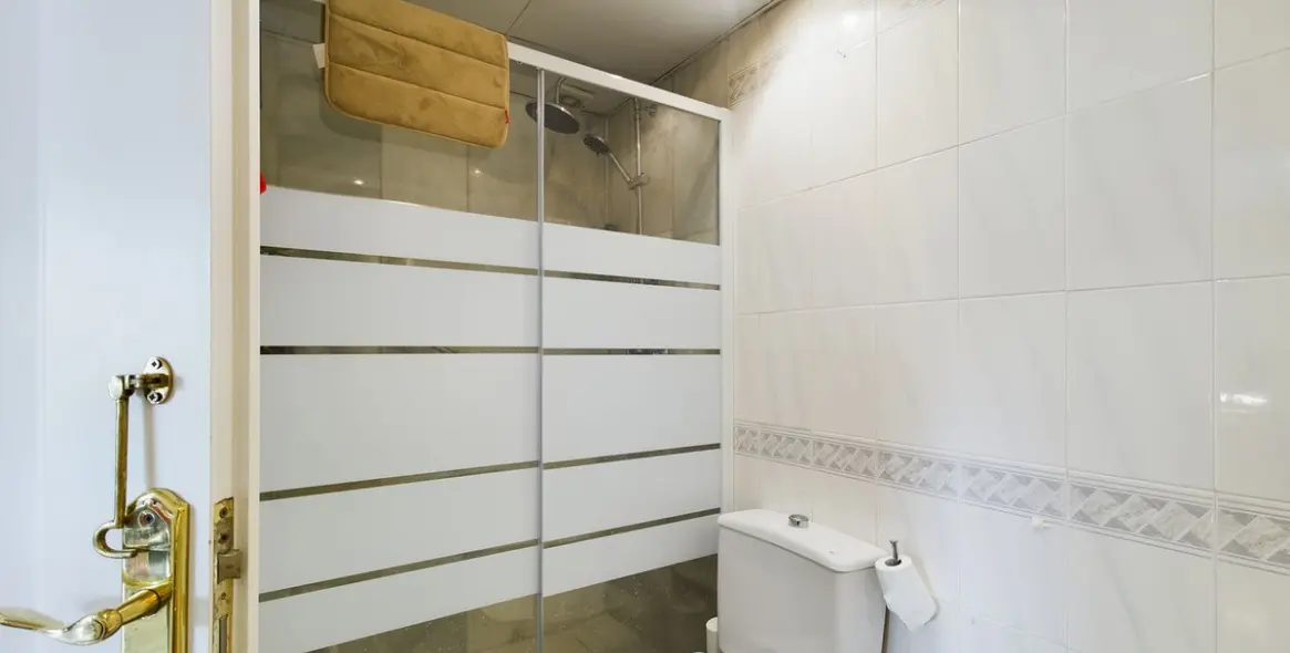 Продажа апартаментов на среднем этаже в Elviria 20