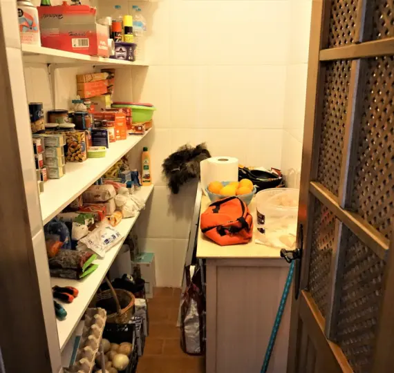 Detached villa R4209250