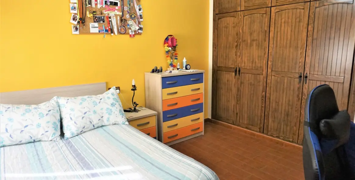 Sale of detached villa in Sayalonga 21