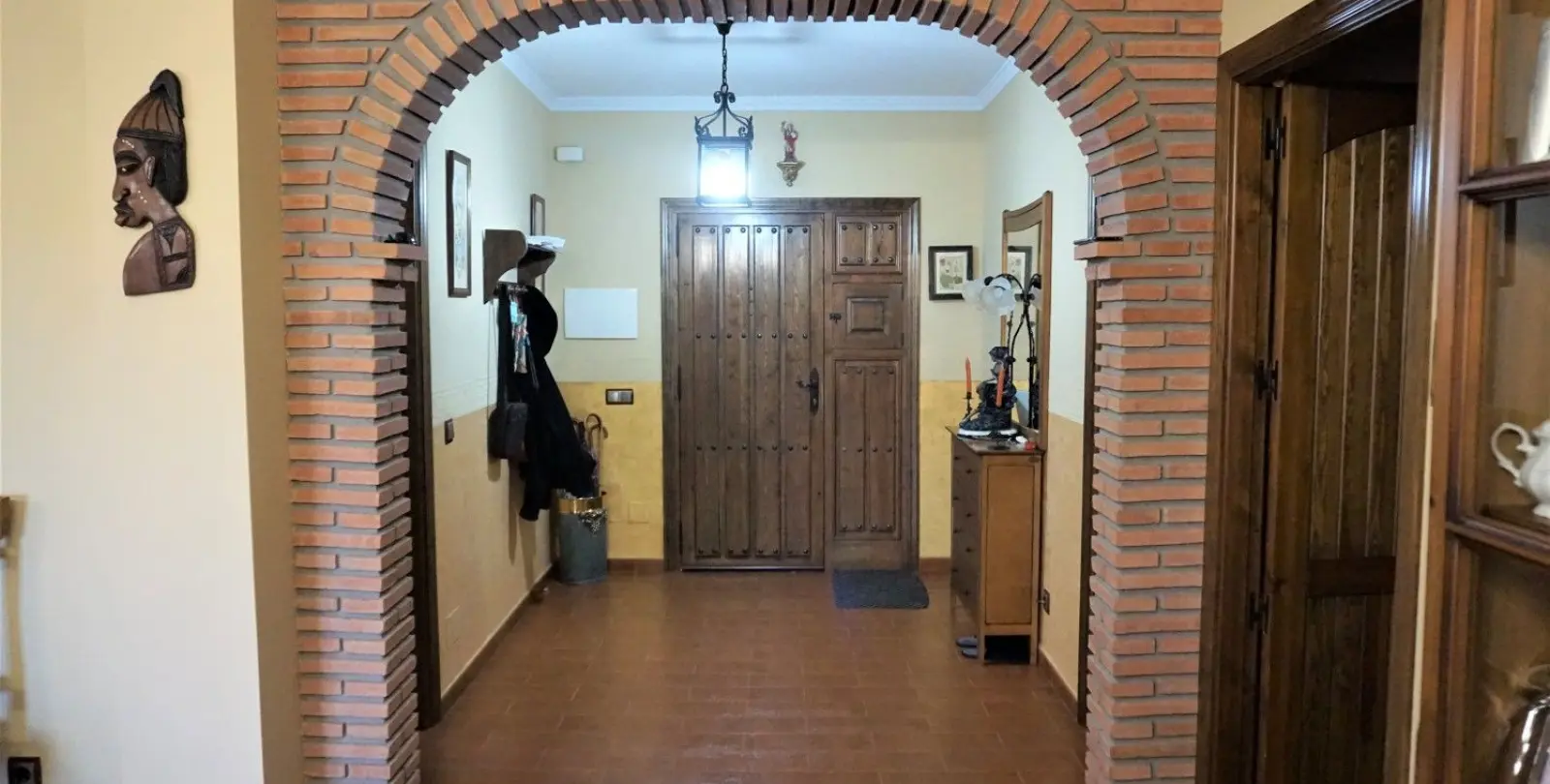 Venta de villa independiente en Sayalonga 2