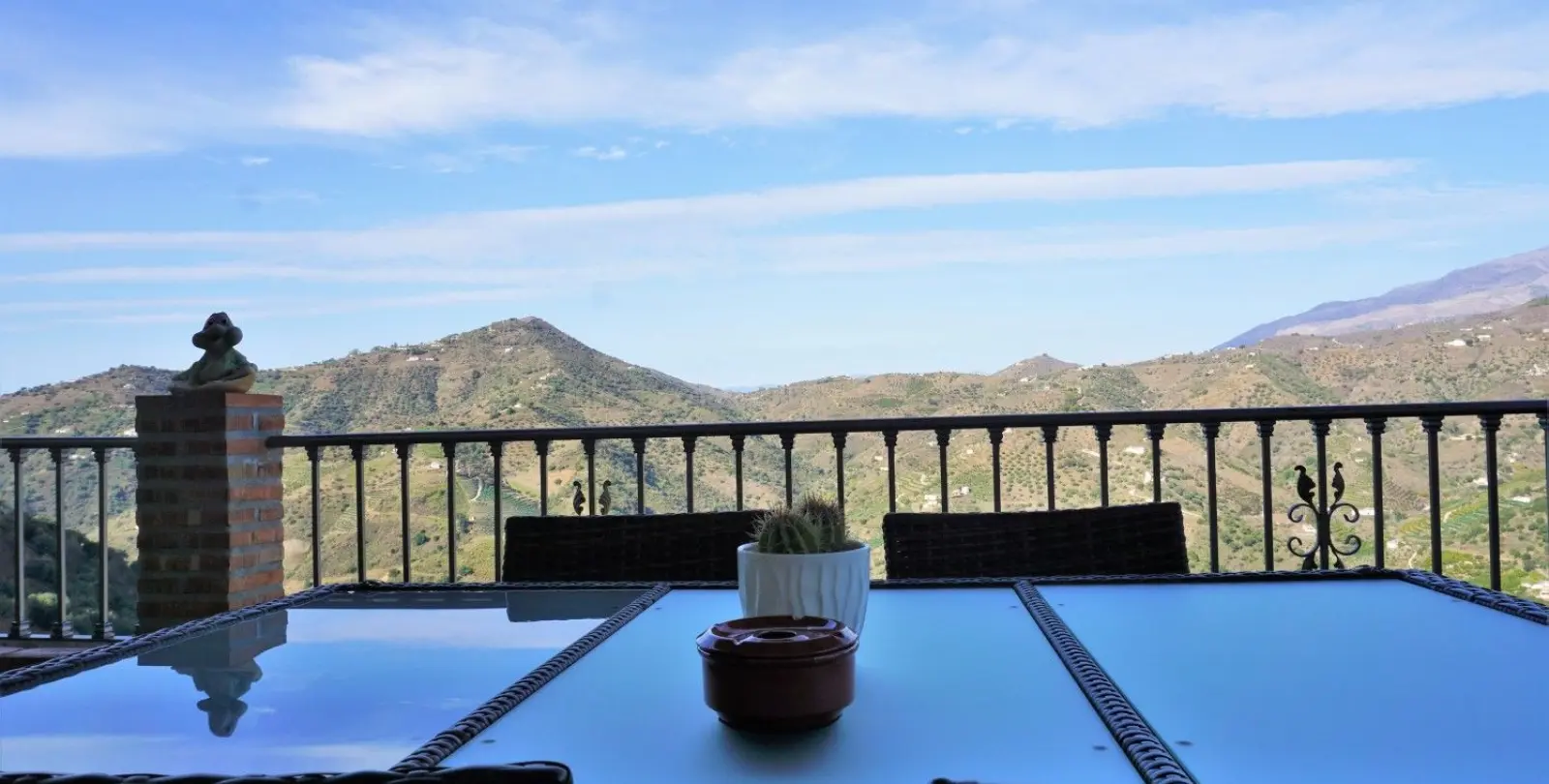 Venta de villa independiente en Sayalonga 12