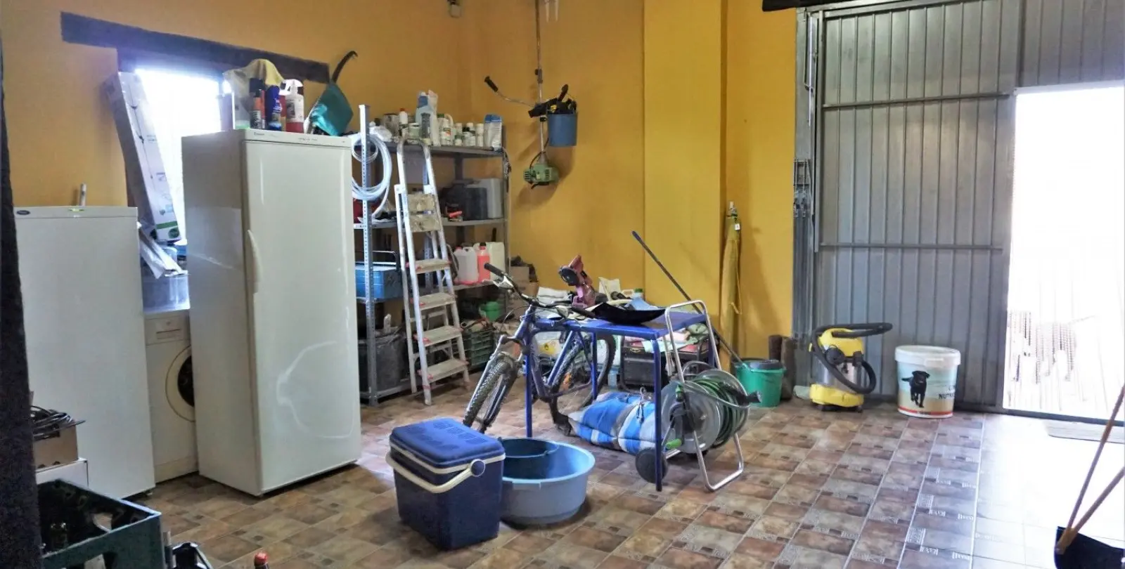 Venta de villa independiente en Sayalonga 39