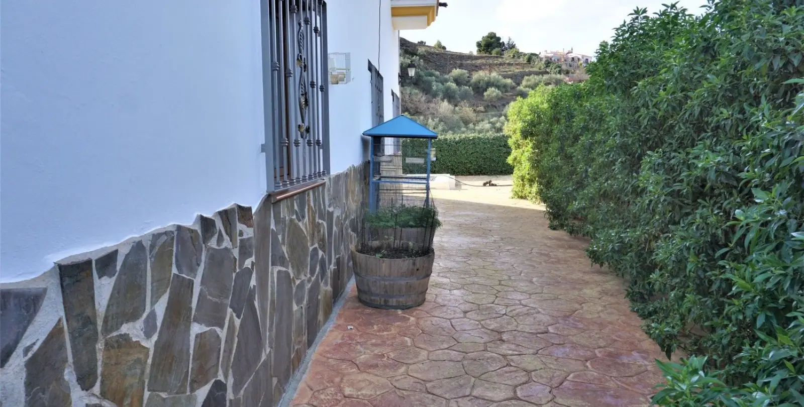Venta de villa independiente en Sayalonga 42