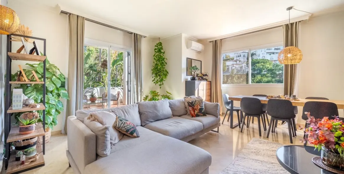 Sale of penthouse duplex in La Quinta 2