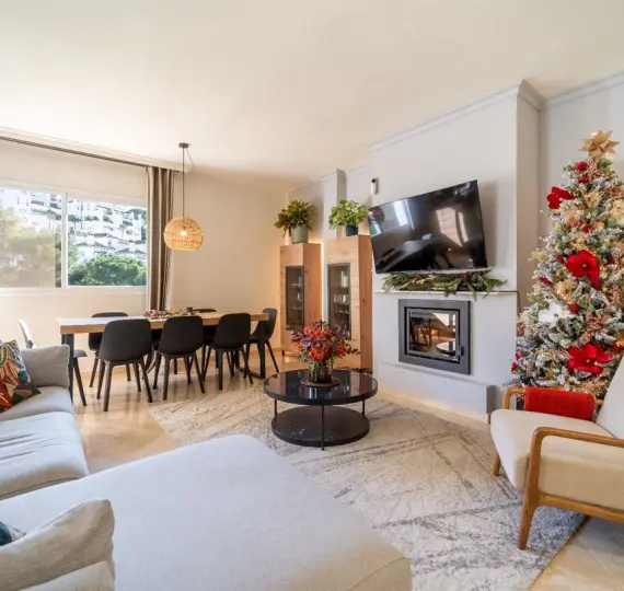 Sale of penthouse duplex in La Quinta