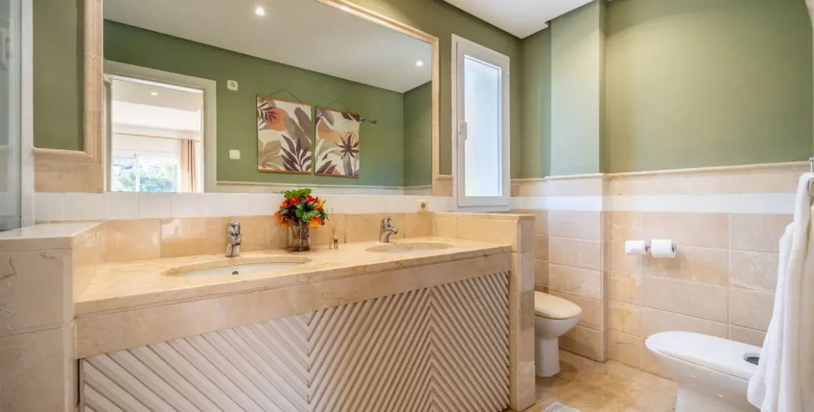 Sale of penthouse duplex in La Quinta 17