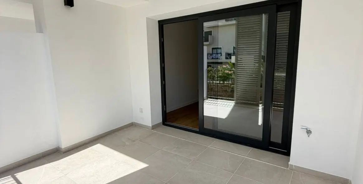 Продажа апартаментов на среднем этаже в Estepona 57