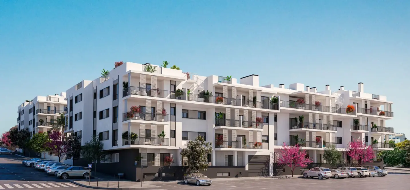 Venta de apartamento en planta media en Estepona 1
