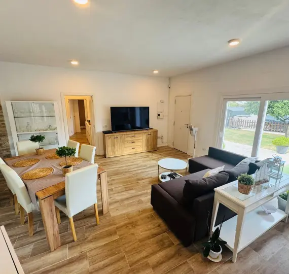 Sale of detached villa in Valtocado