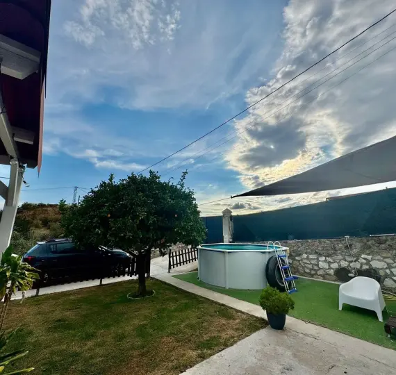 Sale of detached villa in Valtocado