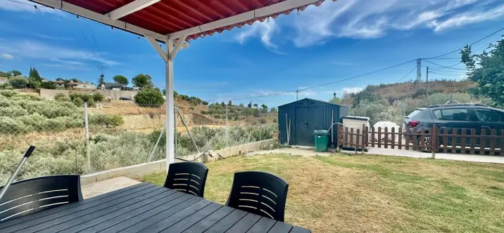 Sale of detached villa in Valtocado 4