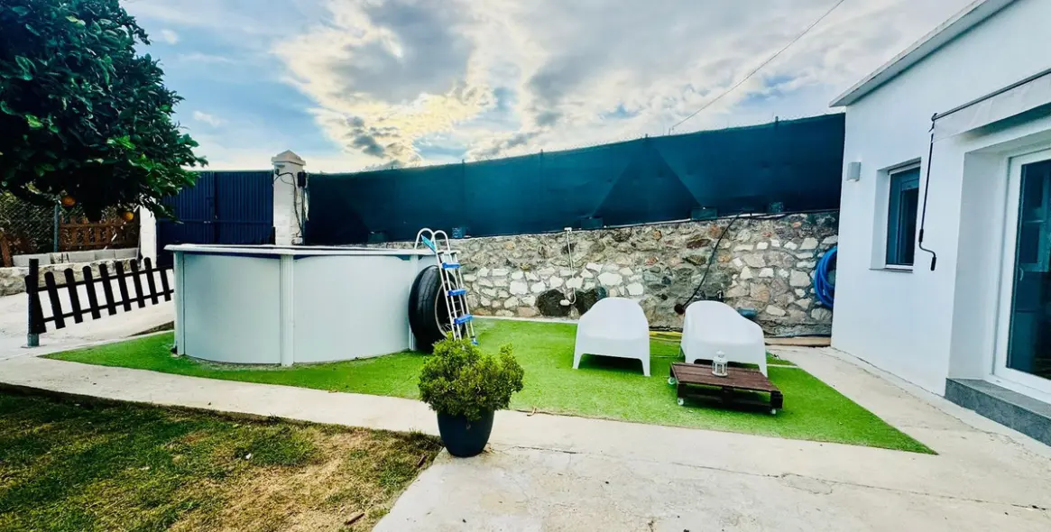 Sale of detached villa in Valtocado 6