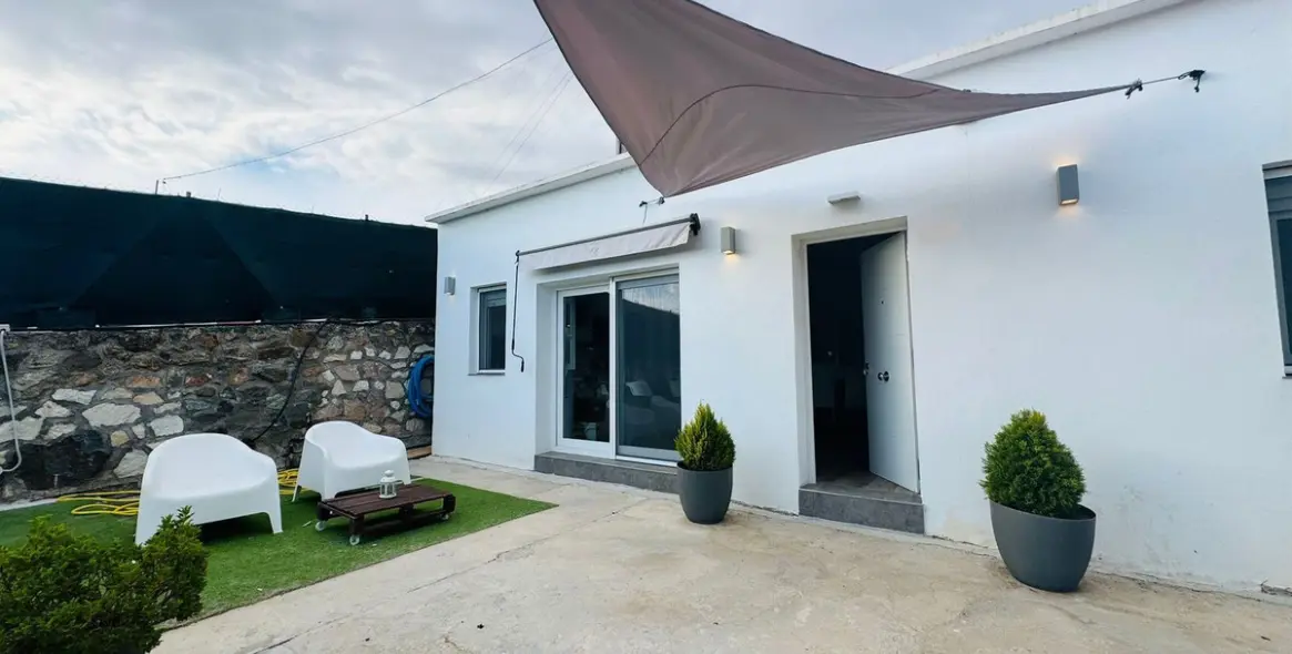 Sale of detached villa in Valtocado 9