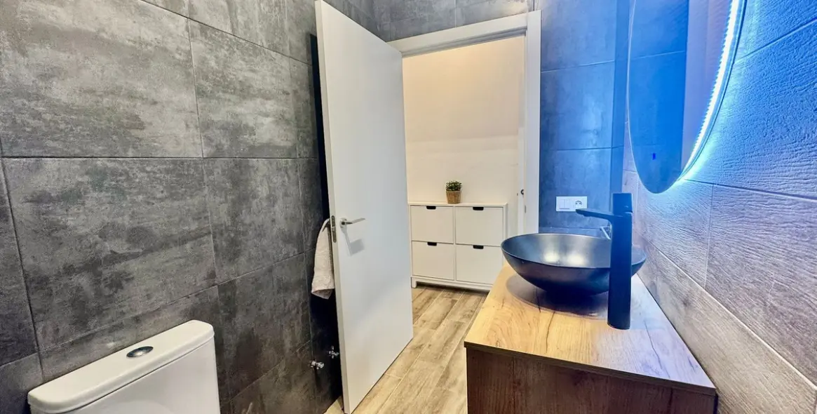 Sale of detached villa in Valtocado 20