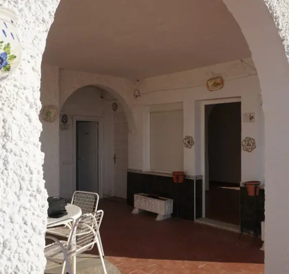 Detached villa R4239409