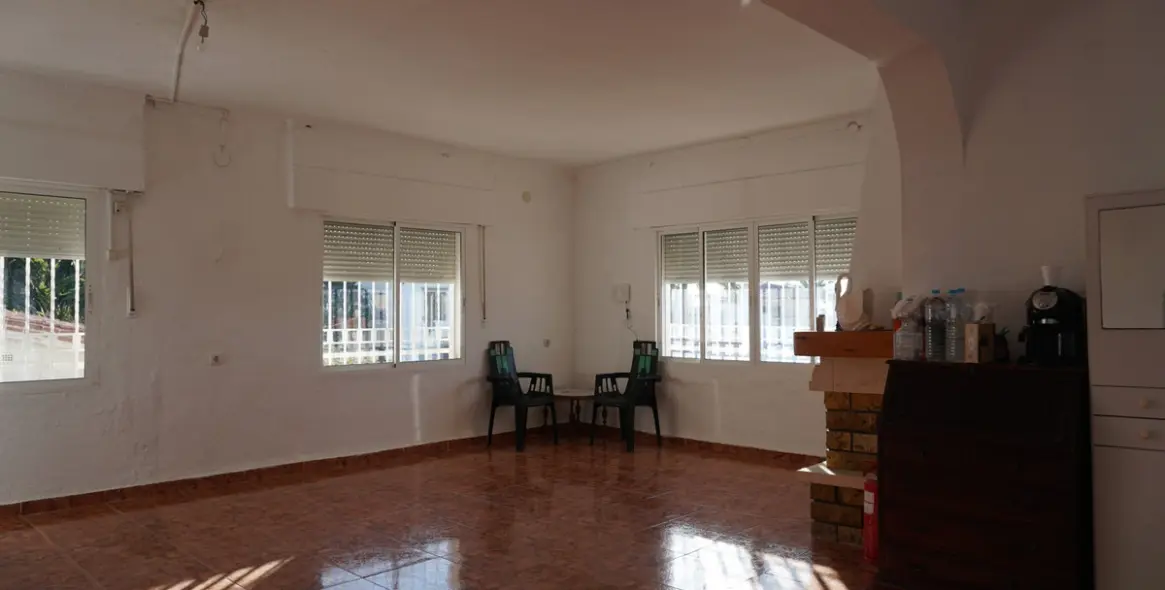 Sale of detached villa in Costa del Sol East 6