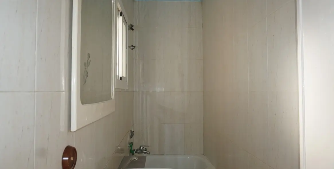 Sale of detached villa in Caleta de Vélez 18