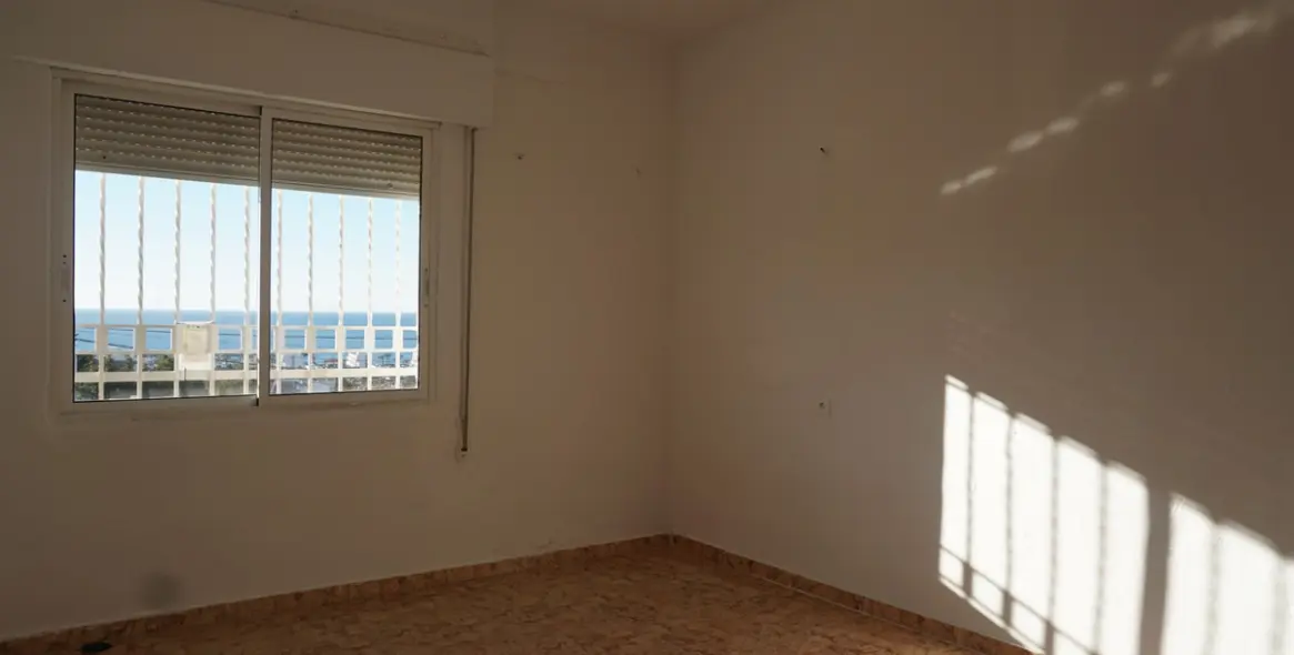 Sale of detached villa in Caleta de Vélez 19