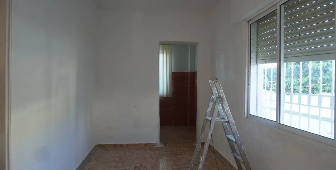 Sale of detached villa in Caleta de Vélez 23