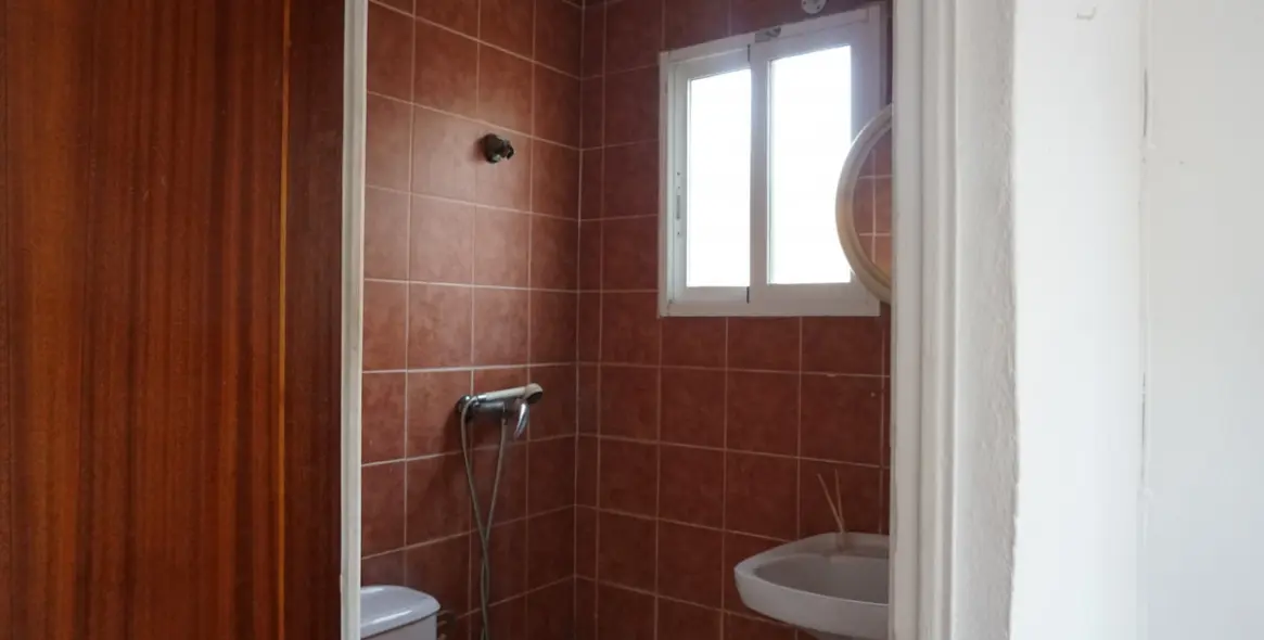 Sale of detached villa in Caleta de Vélez 44