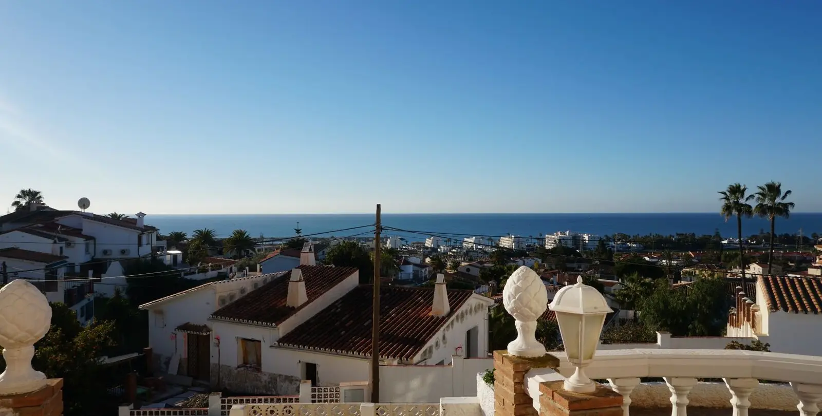 Sale of detached villa in Caleta de Vélez 1