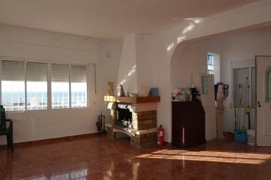 Image 7 thumb