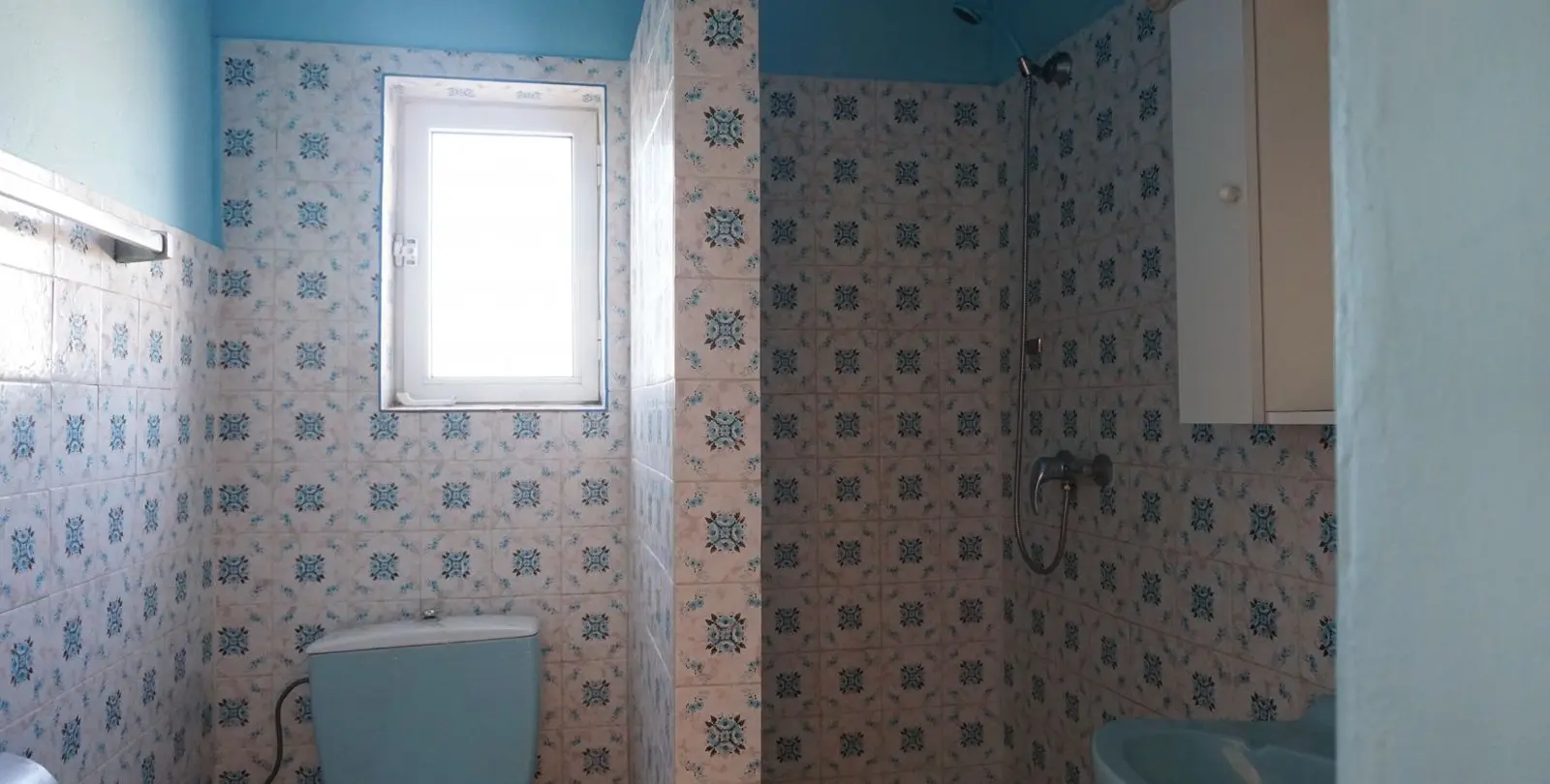 Sale of detached villa in Caleta de Vélez 31