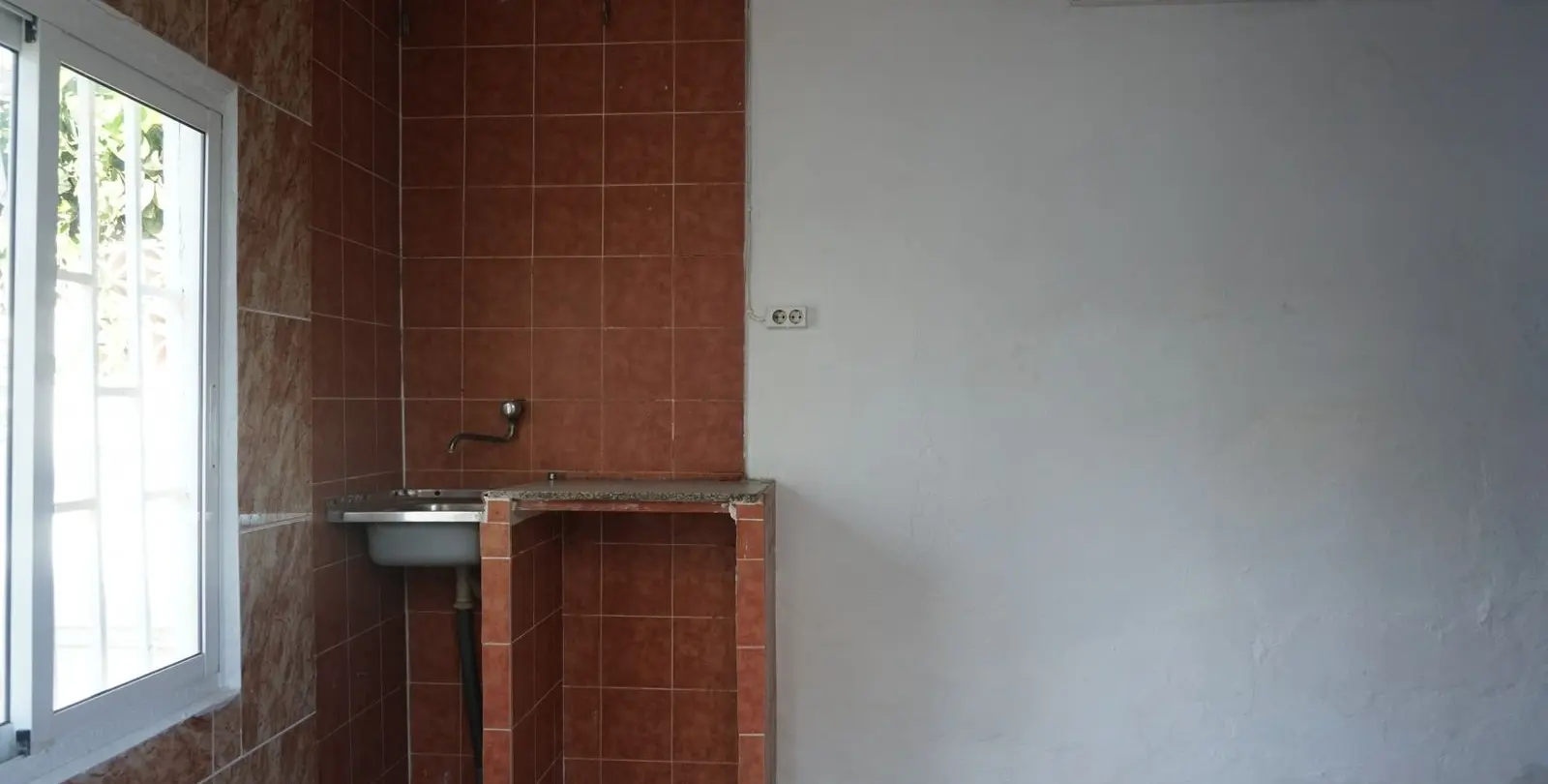 Sale of detached villa in Caleta de Vélez 42
