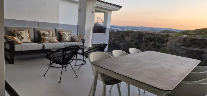 Apartamento en planta media R4411084 0