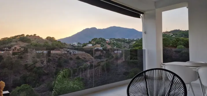 Apartamento en planta media R4411084 2