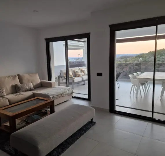 Apartamento en planta media R4411084