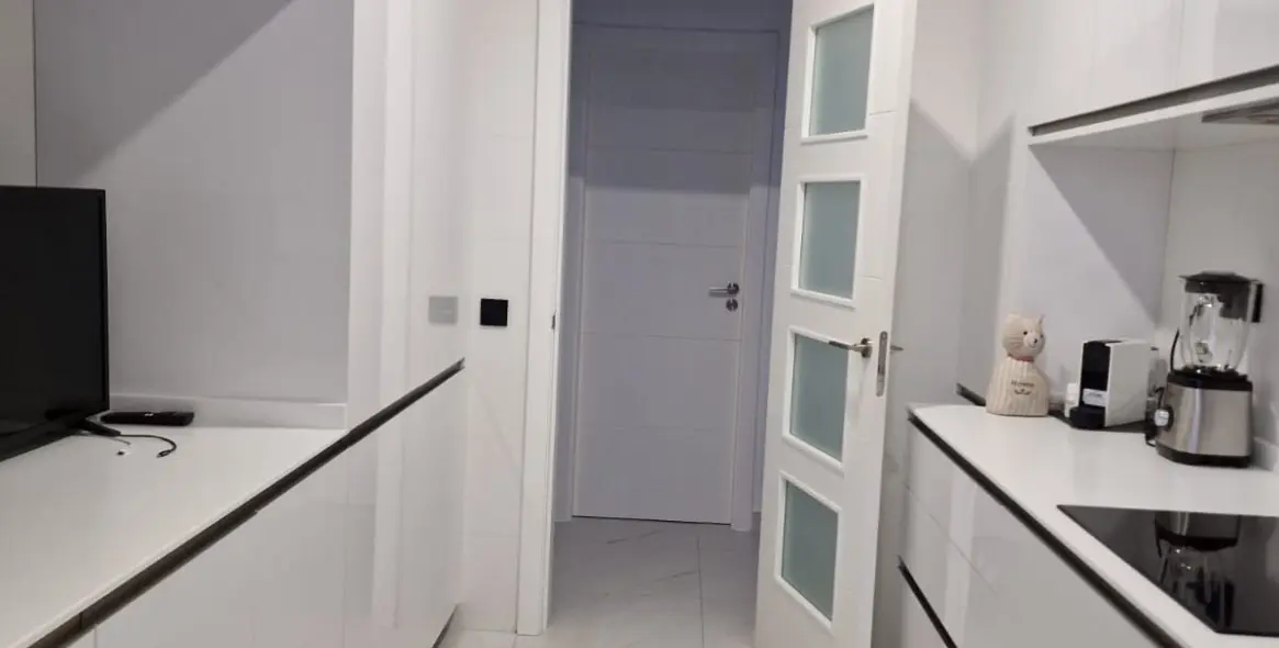 Продажа апартаментов на среднем этаже в Estepona (район Estepona) 9