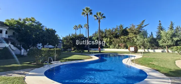 Sale of ground floor apartment in Nueva Andalucía 0