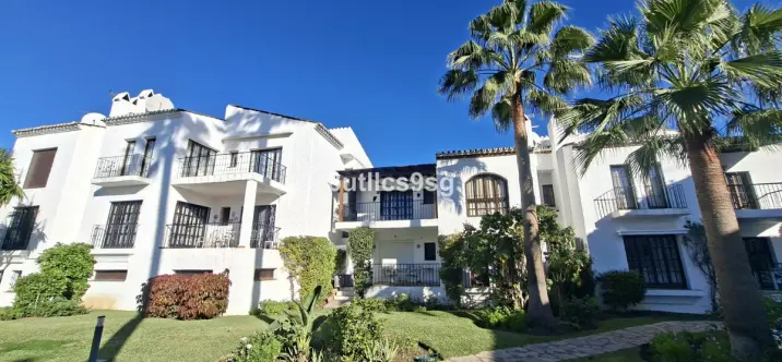 Sale of ground floor apartment in Nueva Andalucía 1