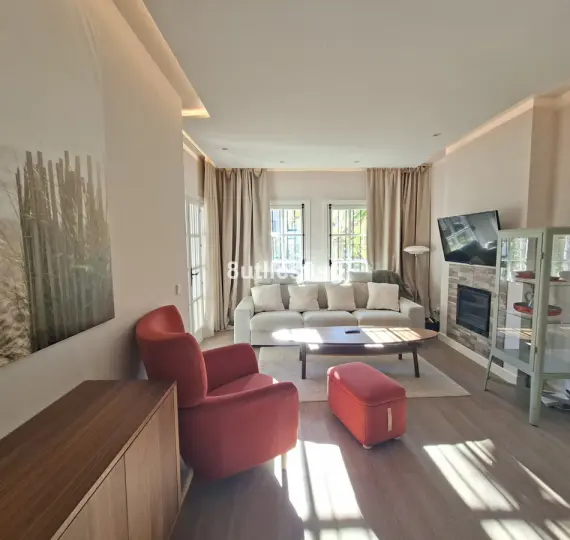 Sale of ground floor apartment in Nueva Andalucía