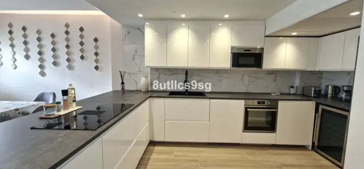 Sale of ground floor apartment in Nueva Andalucía 4