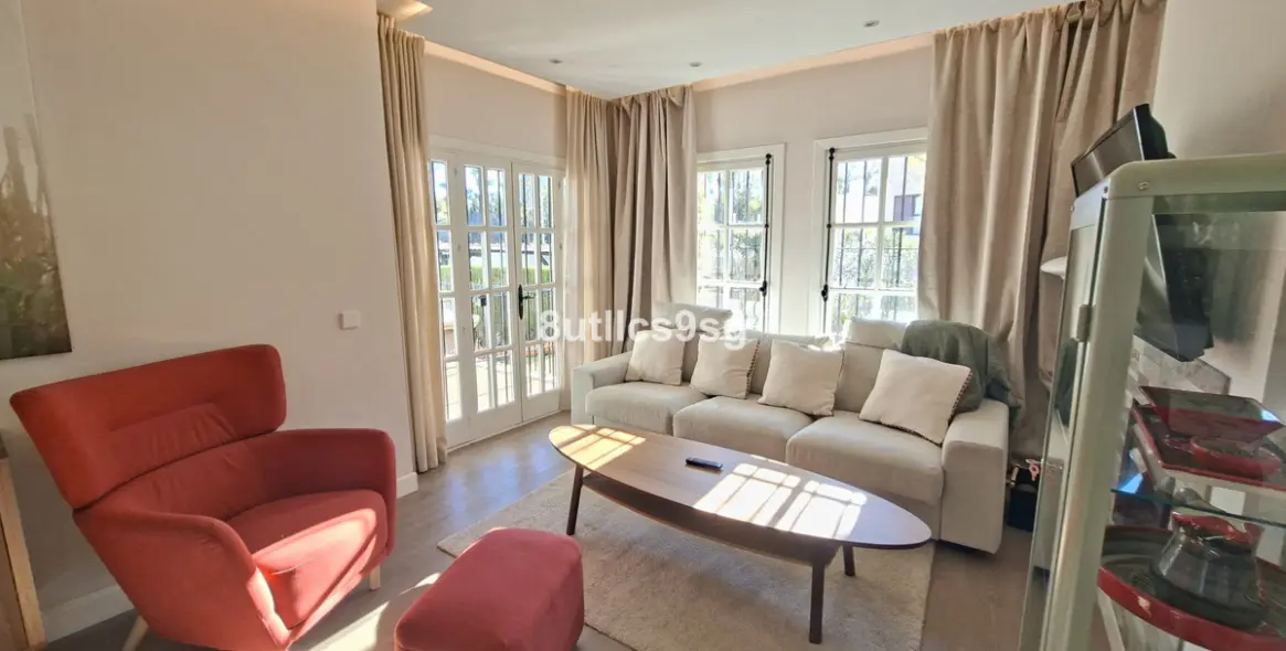 Sale of ground floor apartment in Nueva Andalucía 9