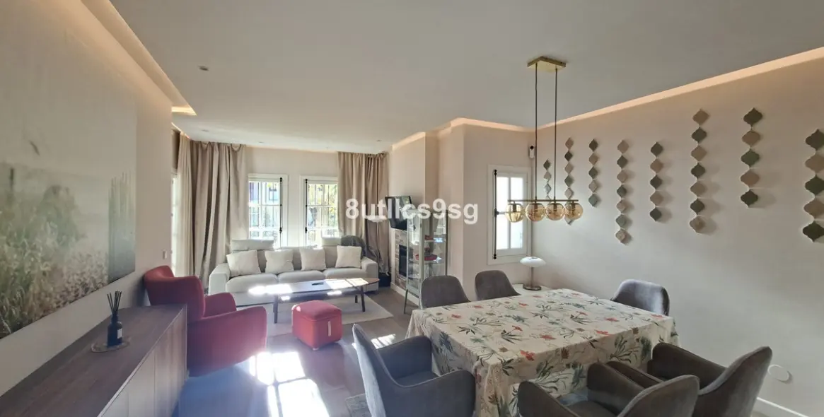 Sale of ground floor apartment in Nueva Andalucía 11