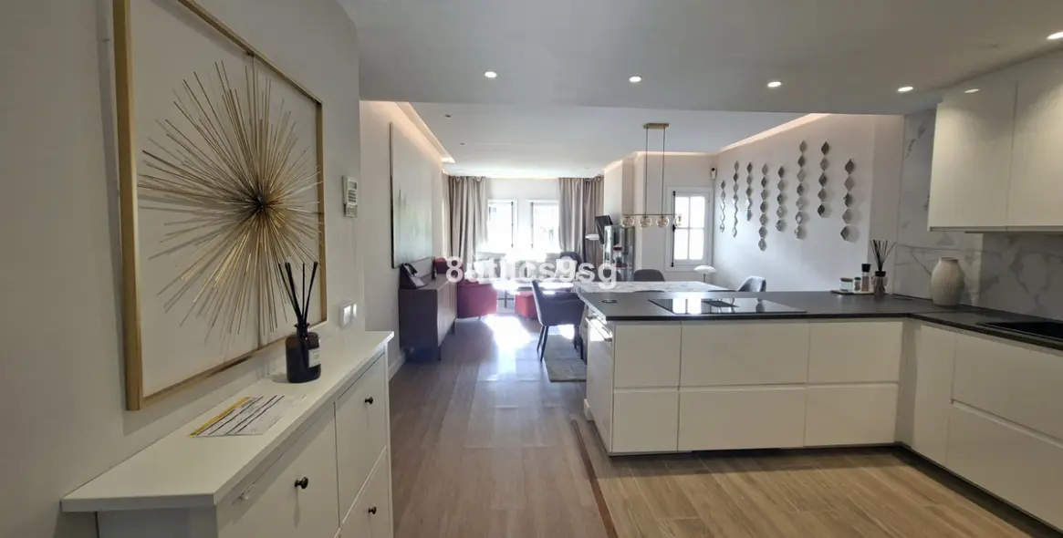 Sale of ground floor apartment in Nueva Andalucía 16