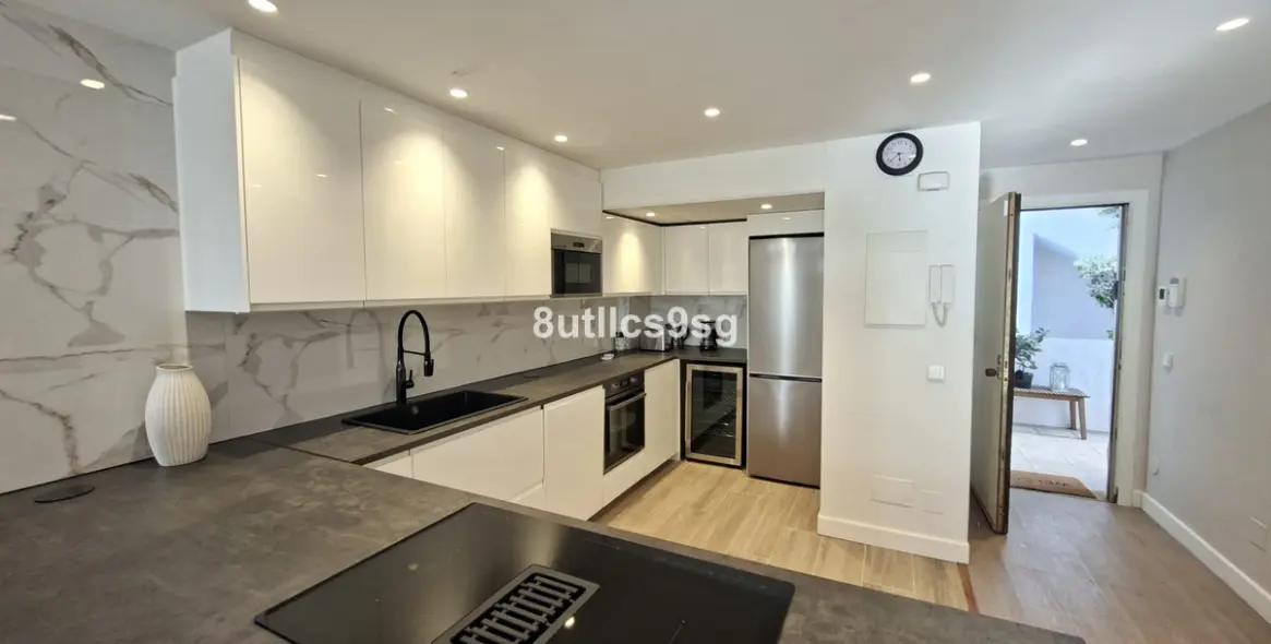 Sale of ground floor apartment in Nueva Andalucía 18