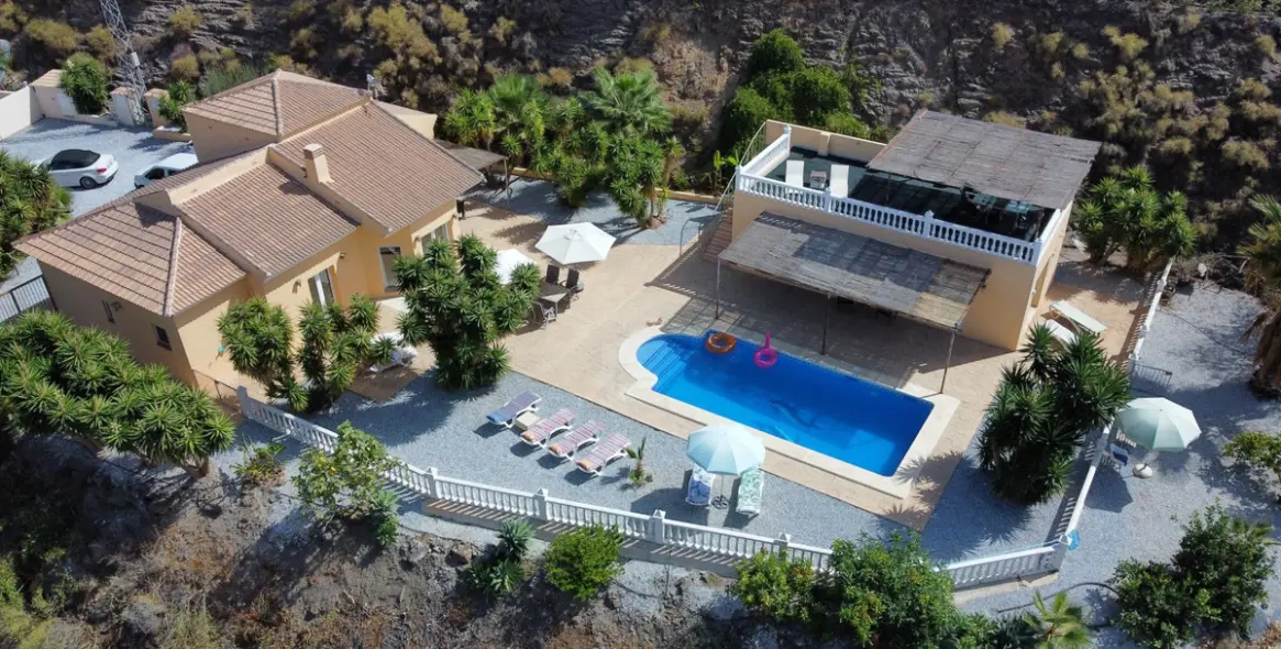 Sale of detached villa in Costa del Sol East 2