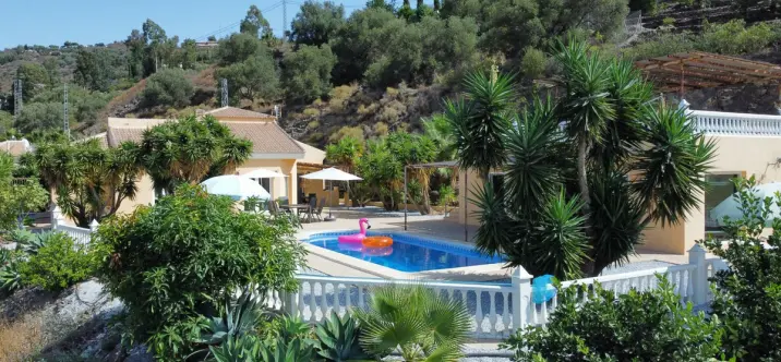 Detached villa R4845850 3