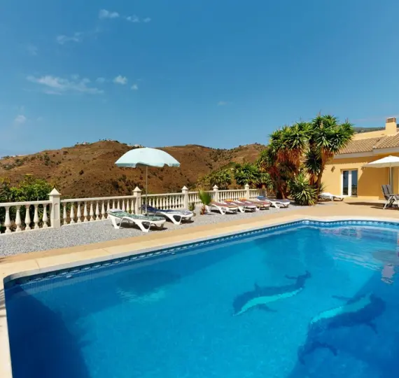 Detached villa R4845850